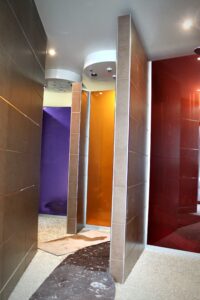 Parois en verre feuilleté couleur